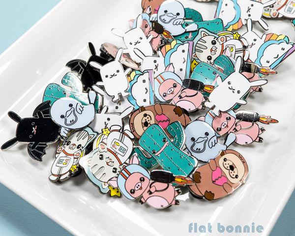 Jet Pig enamel pin - Cute piggy jetpack enamel jacket pin - Cloisonné lapel pin - Enamel Lapel Pin - Flat Bonnie - 4