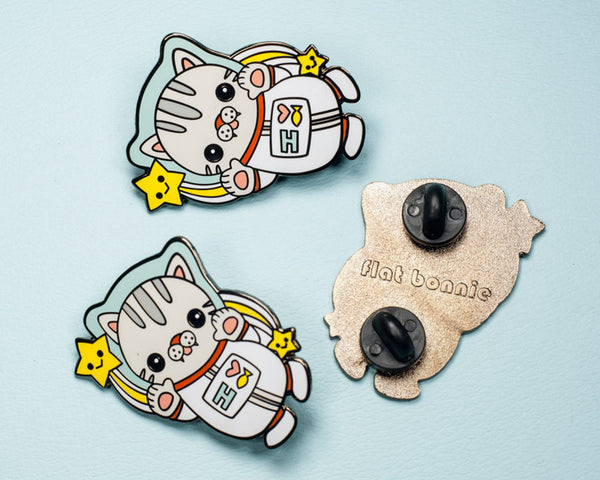 Polydactyl Space Cat enamel pin - Kawaii enamel pins - Cloisonné lapel pin - Enamel Lapel Pin - Flat Bonnie - 3