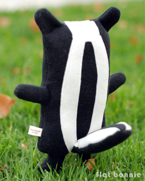 Skunk stuffed animal - Handmade Skunk plush toy - Flash the Skunk - Plush Stuffed Animal - Flat Bonnie - 3