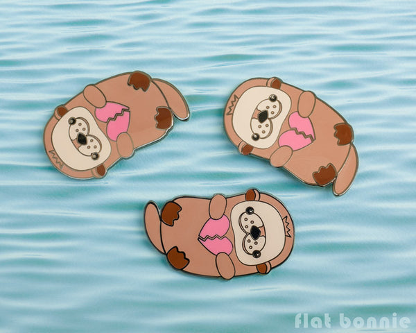 Kawaii Otter with Broken Heart - Cute otter enamel pin - Kawaii enamel pins - Cloisonné lapel pin - Enamel Lapel Pin - Flat Bonnie - 1