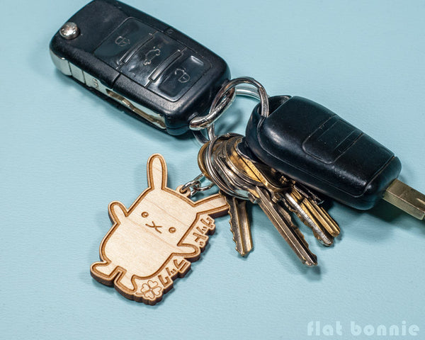Good Luck keychain - Lucky rabbit wood charm - Keyring - Flat Bonnie - 4