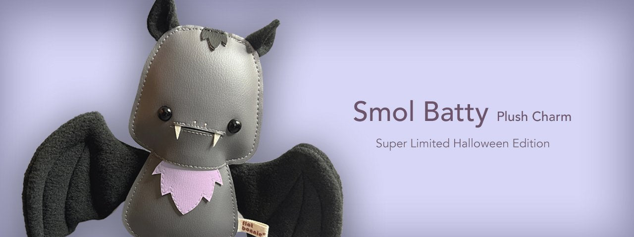 Smol Batty Plush Charm - Halloween Edition